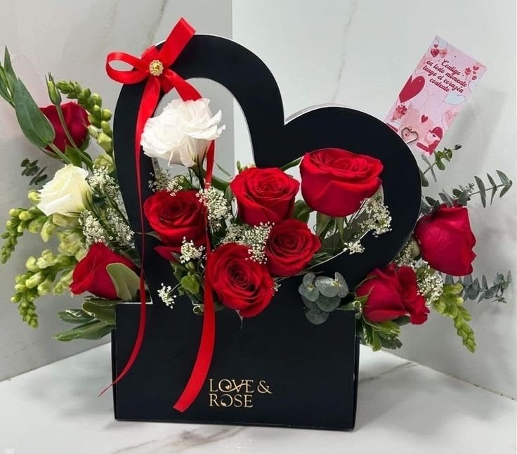 Luxury Flower & Gift Box Collection- Perfect For Every Occasion
